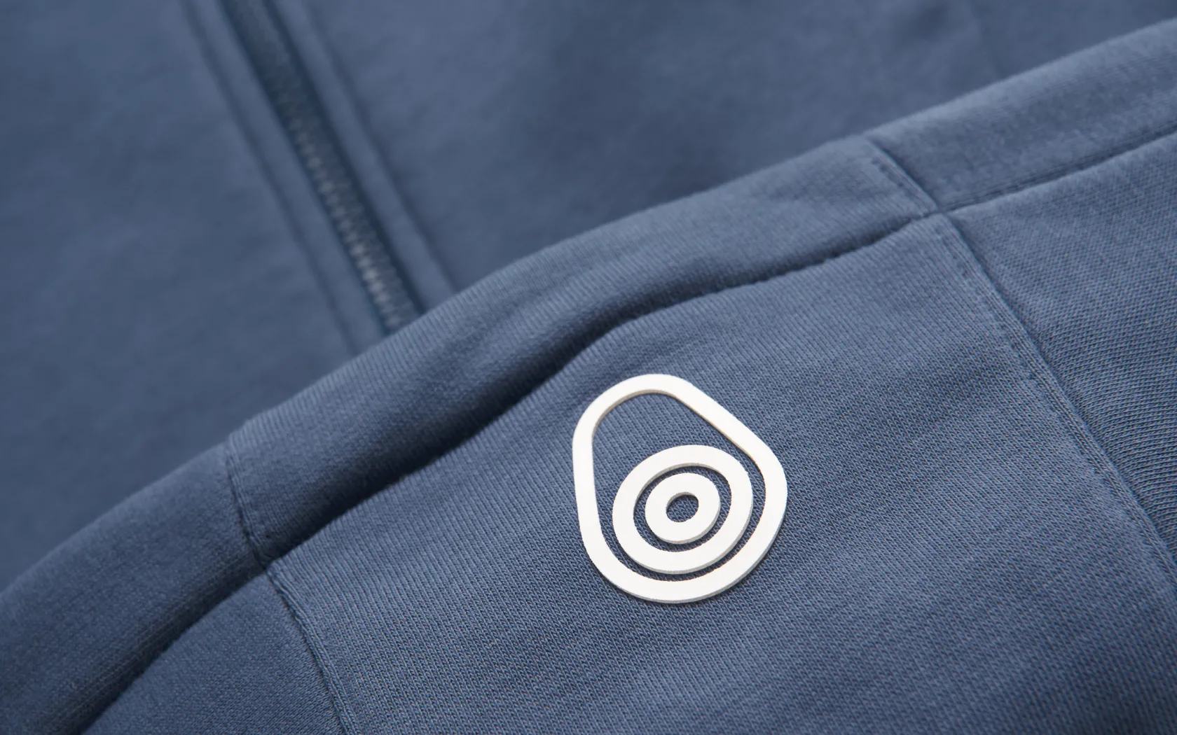 bowman_logo_zip_hood_3-4.webp Sail Racing BOWMAN LOGO ZIP HOOD