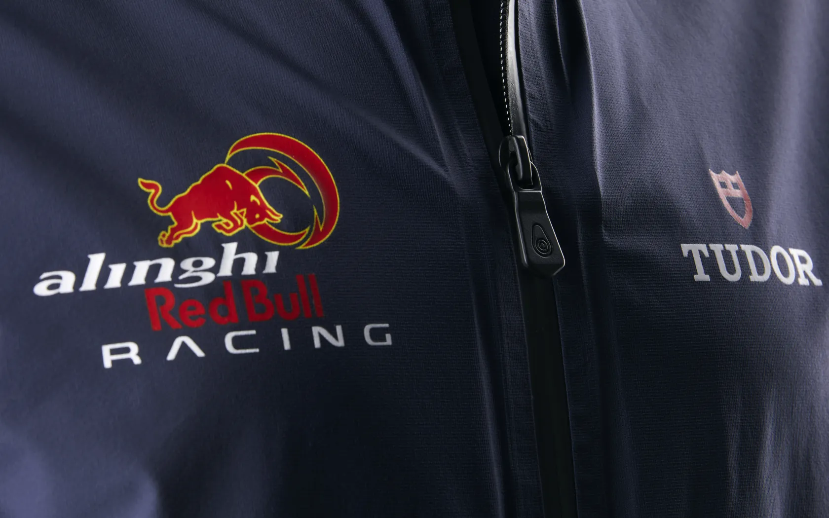 w_arbr_tech_jacket_2.webp Sail Racing W ARBR TECH JACKET