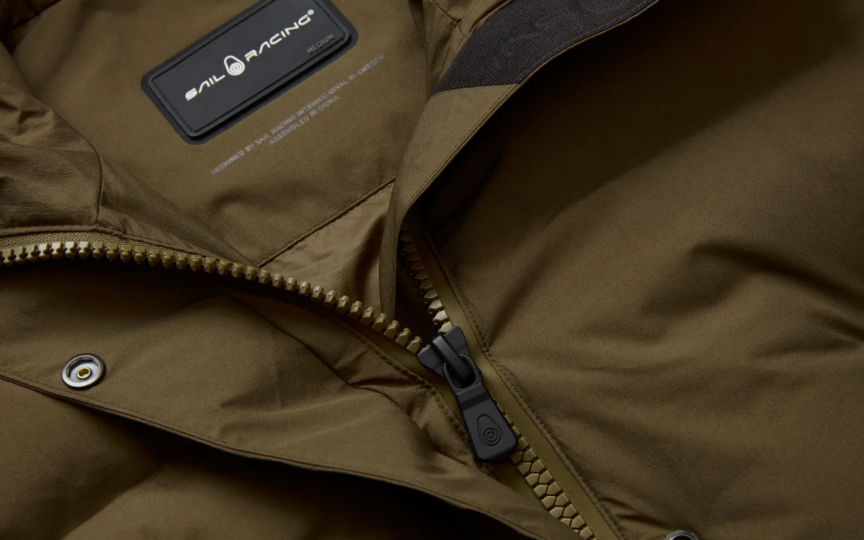 w_race_edition_down_parka_2-1.webp Sail Racing W RACE EDITION DOWN PARKA