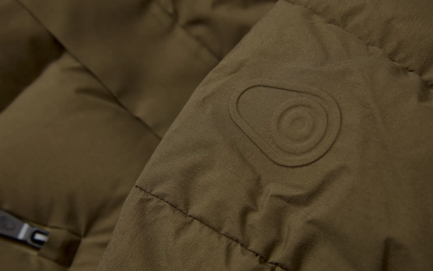 w_race_edition_down_parka_4-1.webp Sail Racing W RACE EDITION DOWN PARKA